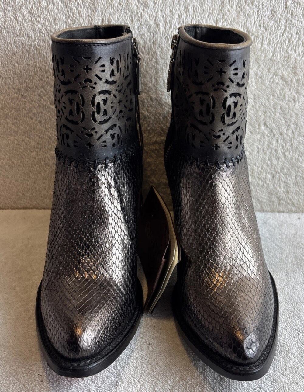 CUADRA Women 7 M Python Leather Western Two Tone Brown Ankle Boots 48709